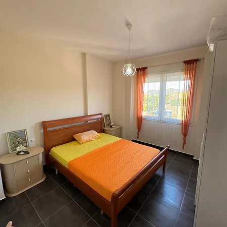 Breeze Of Lalez Apartmán *